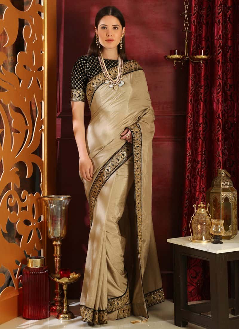 Designer Sarees An Essential Part Of Women's Wardrobe